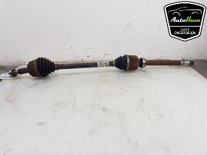Begagnade Drivaxel, höger fram Peugeot 3008 II (M4/MC/MJ/MR) 1.2 12V e-THP PureTech 130 Pris € 125,00 Marginaltabell erbjuds av AutoHam