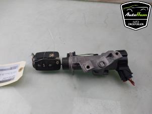 Używane Stacyjka + Kluczyk Skoda Fabia II Combi 1.2 TSI Cena € 50,00 Procedura marży oferowane przez AutoHam