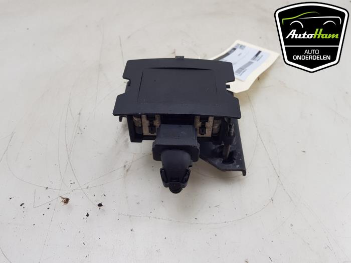 Adaptiv farthållare, sensor (avstånd) från en Skoda Fabia III (NJ3) 1.2 TSI 16V 2016