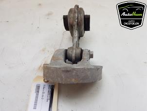 Begagnade Fäste, växellåda Renault Master III (MA/MB/MC/MD/MH/MF/MG/MH) 2.3 dCi 135 16V FWD Pris € 24,20 Inklusive moms erbjuds av AutoHam