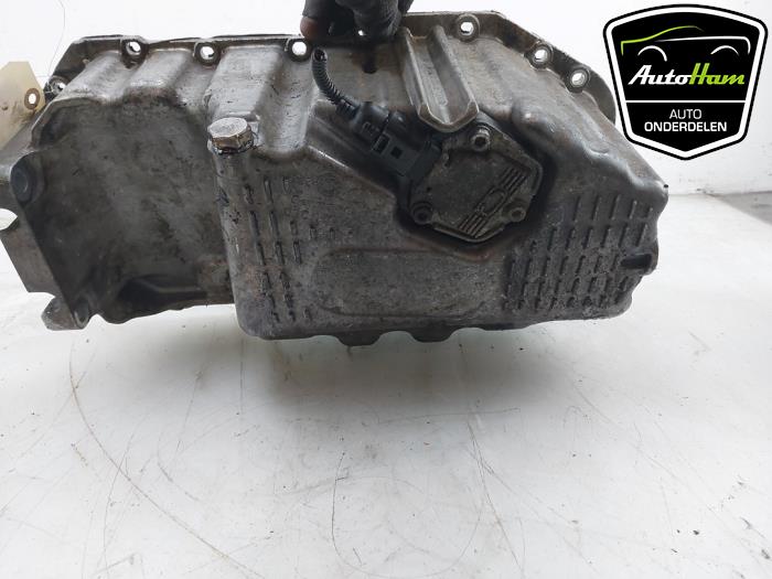 Oljetråg från en Volkswagen Golf VI (5K1) 1.4 TSI 122 16V 2010