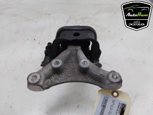 Begagnade Motorfäste Citroen C3 (SX/SW) 1.2 12V e-THP PureTech 110 Pris € 25,00 Marginaltabell erbjuds av AutoHam