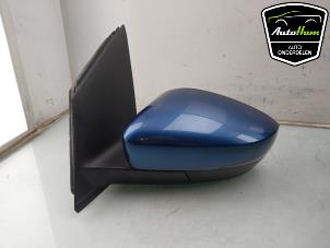 Gebruikte Buitenspiegel links Volkswagen Polo V (6R) 1.2 TSI 16V BlueMotion Technology Prijs € 50,00 Margeregeling aangeboden door AutoHam