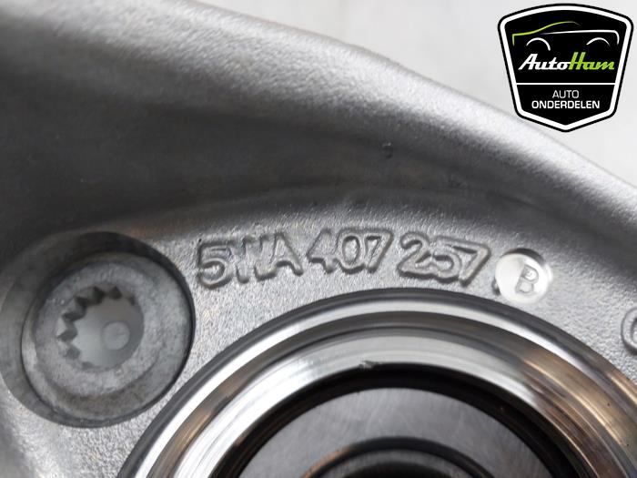 Fusee links-voor van een Volkswagen Golf VIII (CD1) 2.0 GTI Clubsport 16V 2025