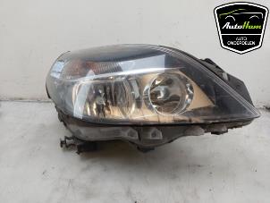 Begagnade Strålkastare, höger Mercedes B (W246) 1.6 B-180 BlueEFFICIENCY Turbo 16V Pris € 195,00 Marginaltabell erbjuds av AutoHam