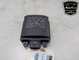 Używane Czujnik martwego pola Ford Kuga III (DFK) 2.5 PHEV 16V Cena € 175,00 Procedura marży oferowane przez AutoHam