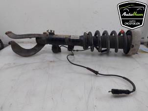 Begagnade Stötdämpare, vänster fram BMW X5 (F15) xDrive 35d 3.0 24V Pris € 175,00 Marginaltabell erbjuds av AutoHam