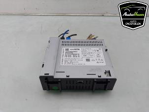 Gebruikte Regelunit Multi Media Opel Astra K Sports Tourer 1.0 Turbo 12V Prijs € 175,00 Margeregeling aangeboden door AutoHam