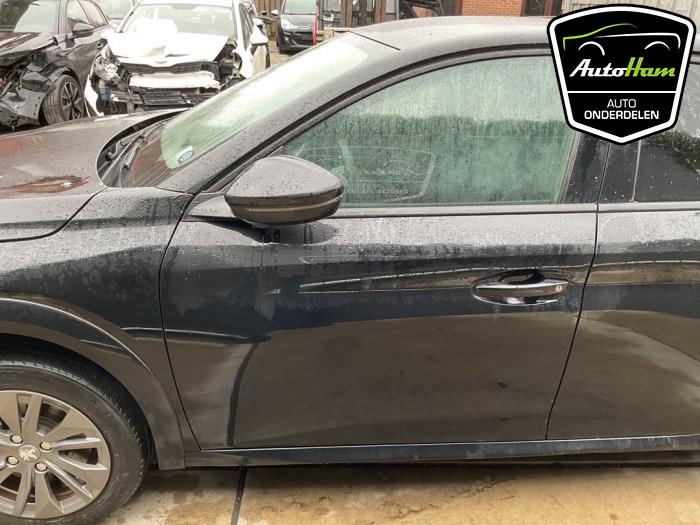 Dörr, 4-dörrars, vänster fram från en Peugeot 208 II (UB/UH/UP) e-208 50 kWh 2023