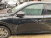 Dörr, 4-dörrars, vänster fram från en Peugeot 208 II (UB/UH/UP) e-208 50 kWh 2023