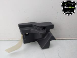 Begagnade Stöd (diverse) Volkswagen Polo VI (AW1) 1.0 TSI 12V Pris € 10,00 Marginaltabell erbjuds av AutoHam