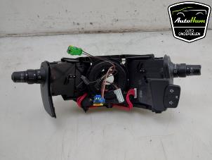 Begagnade Spak, rattstång Renault Clio III (BR/CR) 1.4 16V Pris € 125,00 Marginaltabell erbjuds av AutoHam