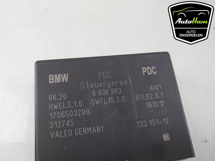 PDC-modul från en BMW X3 (F25) xDrive 20i 2.0 16V Twin Power Turbo 2017