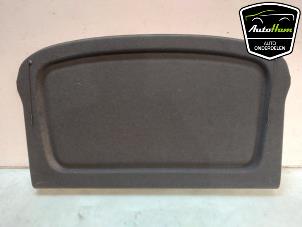 Begagnade Hatthylla Volkswagen Tiguan (CT1) 1.5 eHybrid 272 Pris € 175,00 Marginaltabell erbjuds av AutoHam