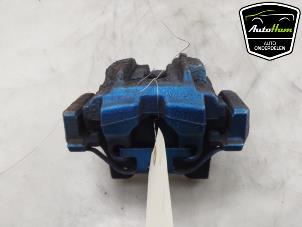 Begagnade Bakre bromsok, vänster BMW 3 serie (E92) 335i 24V Pris € 50,00 Marginaltabell erbjuds av AutoHam