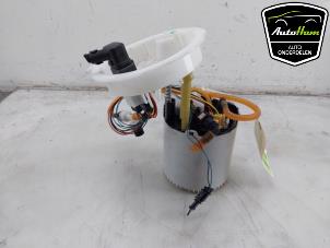 Gebruikte Brandstofpomp Elektrisch Volvo XC60 II (UZ) 2.0 T8 16V Recharge, Twin Engine AWD Prijs € 95,00 Margeregeling aangeboden door AutoHam