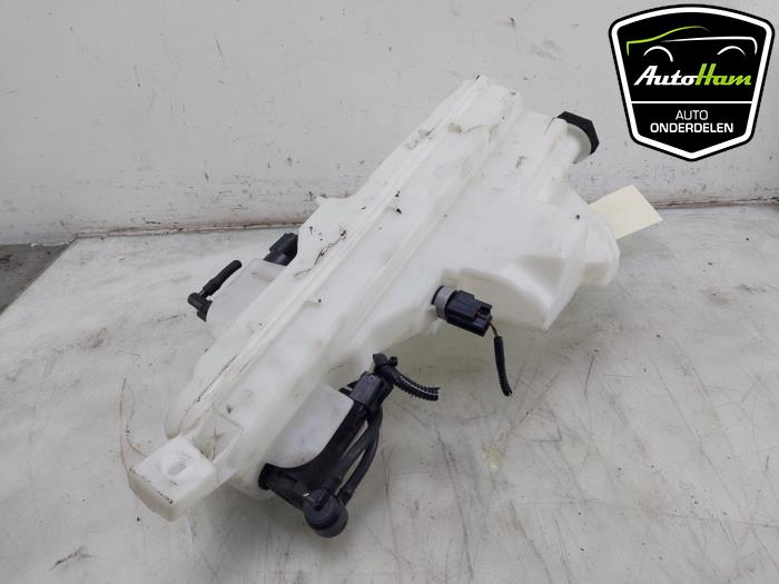 Front windscreen washer reservoir Volvo XC60 II 2.0 T8 16V Recharge ...