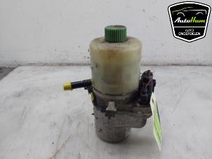 Używane Pompa wspomagania kierownicy Volkswagen Polo V (6R) 1.2 TDI 12V BlueMotion Cena € 135,00 Procedura marży oferowane przez AutoHam