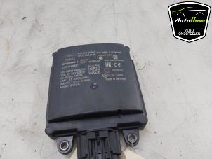 Używane Czujnik martwego pola Ford Puma 1.0 Ti-VCT EcoBoost Hybrid 12V Cena € 175,00 Procedura marży oferowane przez AutoHam