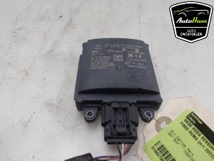 Używane Czujnik martwego pola Ford Puma 1.0 Ti-VCT EcoBoost Hybrid 12V Cena € 175,00 Procedura marży oferowane przez AutoHam