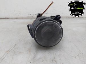 Gebruikte Mistlamp links-voor Volkswagen Golf V (1K1) 2.0 FSI 16V Prijs € 15,00 Margeregeling aangeboden door AutoHam