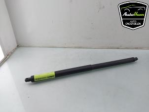 Gebruikte Amortisseur rechts-achter Opel Insignia Sports Tourer 2.0 CDTI 16V Prijs € 50,00 Margeregeling aangeboden door AutoHam
