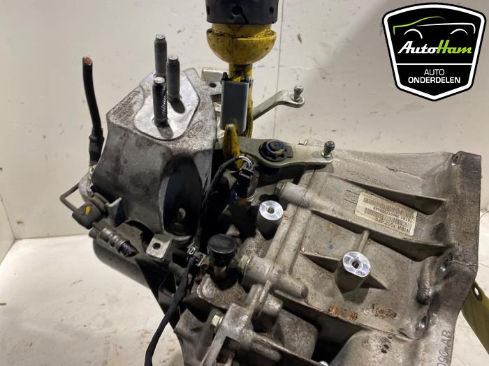 Växellåda från en Ford Fiesta 7 1.0 EcoBoost 12V 100 2018