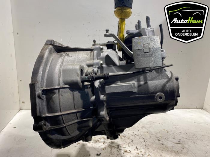 Växellåda från en Ford Fiesta 7 1.0 EcoBoost 12V 100 2018