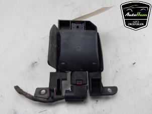 Begagnade Dödvinkelsensor Seat Tarraco 1.5 TSI ACT 16V Pris € 150,00 Marginaltabell erbjuds av AutoHam