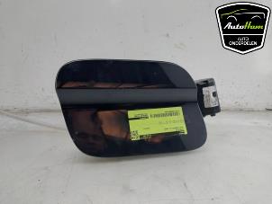 Używane Pokrywa wlewu paliwa Seat Tarraco 1.5 TSI ACT 16V Cena € 50,00 Procedura marży oferowane przez AutoHam