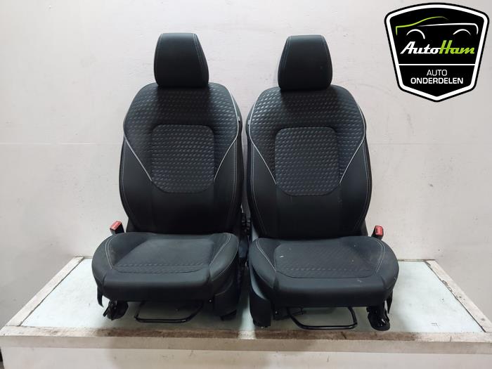 Klädsel, uppsättning (komplett) från en Ford Fiesta 7 1.0 EcoBoost 12V 100 2018