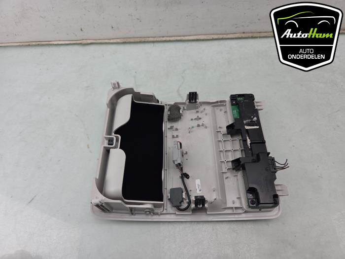 Innerbelysning, fram från en Ford Fiesta 7 1.0 EcoBoost 12V 100 2018