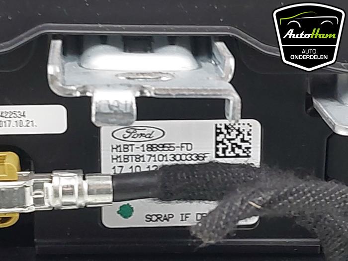 Kontrollenhet, multimediadisplay från en Ford Fiesta 7 1.0 EcoBoost 12V 100 2018