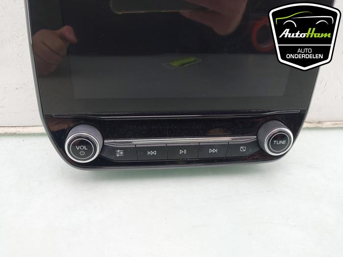 Kontrollenhet, multimediadisplay från en Ford Fiesta 7 1.0 EcoBoost 12V 100 2018