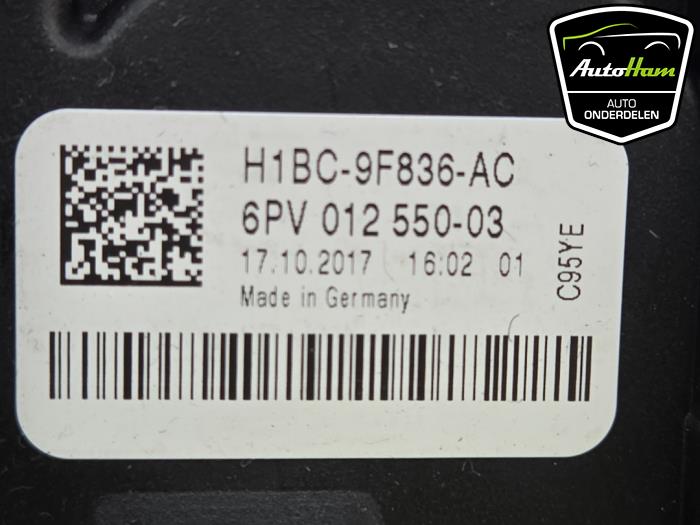 Gaspedal från en Ford Fiesta 7 1.0 EcoBoost 12V 100 2018