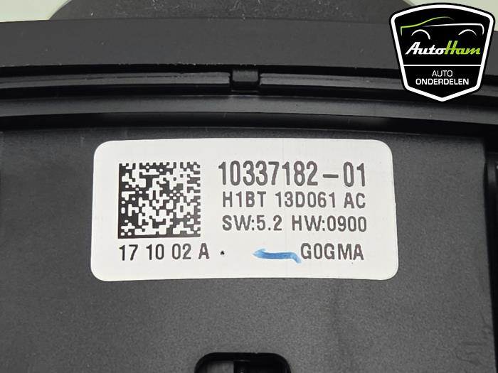 Ljusbrytare från en Ford Fiesta 7 1.0 EcoBoost 12V 100 2018