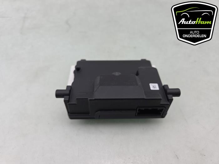 Framåtriktad kamera från en Ford Fiesta 7 1.0 EcoBoost 12V 100 2018