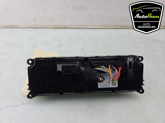 Värmekontrollpanel från en Ford Fiesta 7 1.0 EcoBoost 12V 100 2018