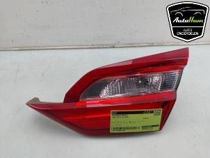 Begagnade Baklykta, höger Ford Fiesta 7 1.0 EcoBoost 12V 100 Pris € 75,00 Marginaltabell erbjuds av AutoHam