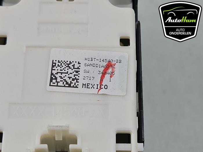 Brytare, eldrivna fönster från en Ford Fiesta 7 1.0 EcoBoost 12V 100 2018