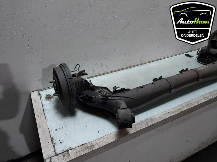 Bakre drivaxel från en Ford Fiesta 7 1.0 EcoBoost 12V 100 2018