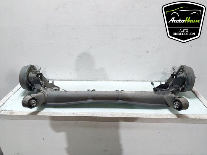 Bakre drivaxel från en Ford Fiesta 7 1.0 EcoBoost 12V 100 2018