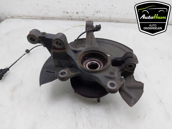 Spindel, höger fram från en Ford Fiesta 7 1.0 EcoBoost 12V 100 2018