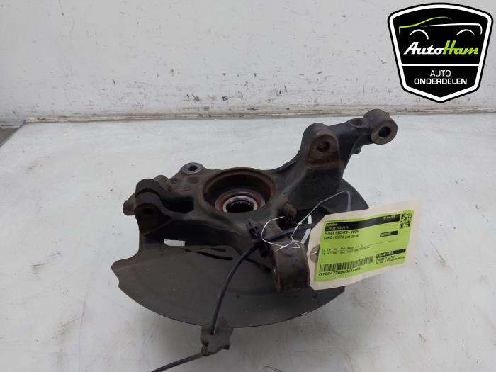 Spindel, höger fram från en Ford Fiesta 7 1.0 EcoBoost 12V 100 2018