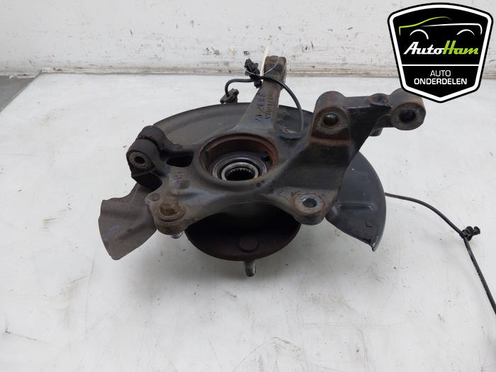 Spindel, vänster fram från en Ford Fiesta 7 1.0 EcoBoost 12V 100 2018