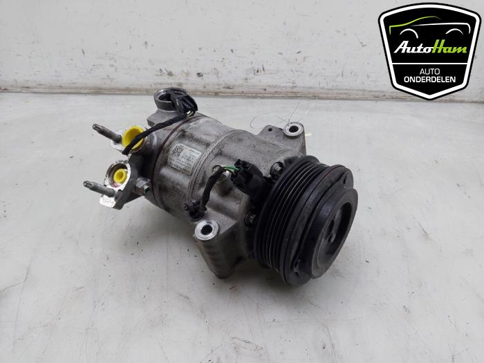 Luftkonditioneringspump från en Ford Fiesta 7 1.0 EcoBoost 12V 100 2018