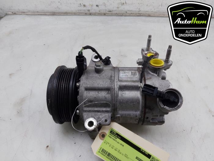 Luftkonditioneringspump från en Ford Fiesta 7 1.0 EcoBoost 12V 100 2018