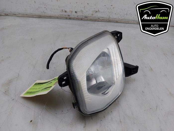 Dimljus, höger fram från en Ford Fiesta 7 1.0 EcoBoost 12V 100 2018