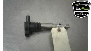 Begagnade Tändspole Volkswagen Passat Variant (3B6) 2.0 20V Pris € 10,00 Marginaltabell erbjuds av AutoHam