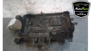 Gebruikte Accubak Opel Corsa D 1.3 CDTi 16V ecoFLEX Prijs € 25,00 Margeregeling aangeboden door AutoHam